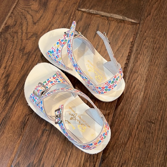 Girls Saltwater Sandals - Picture 2 of 2